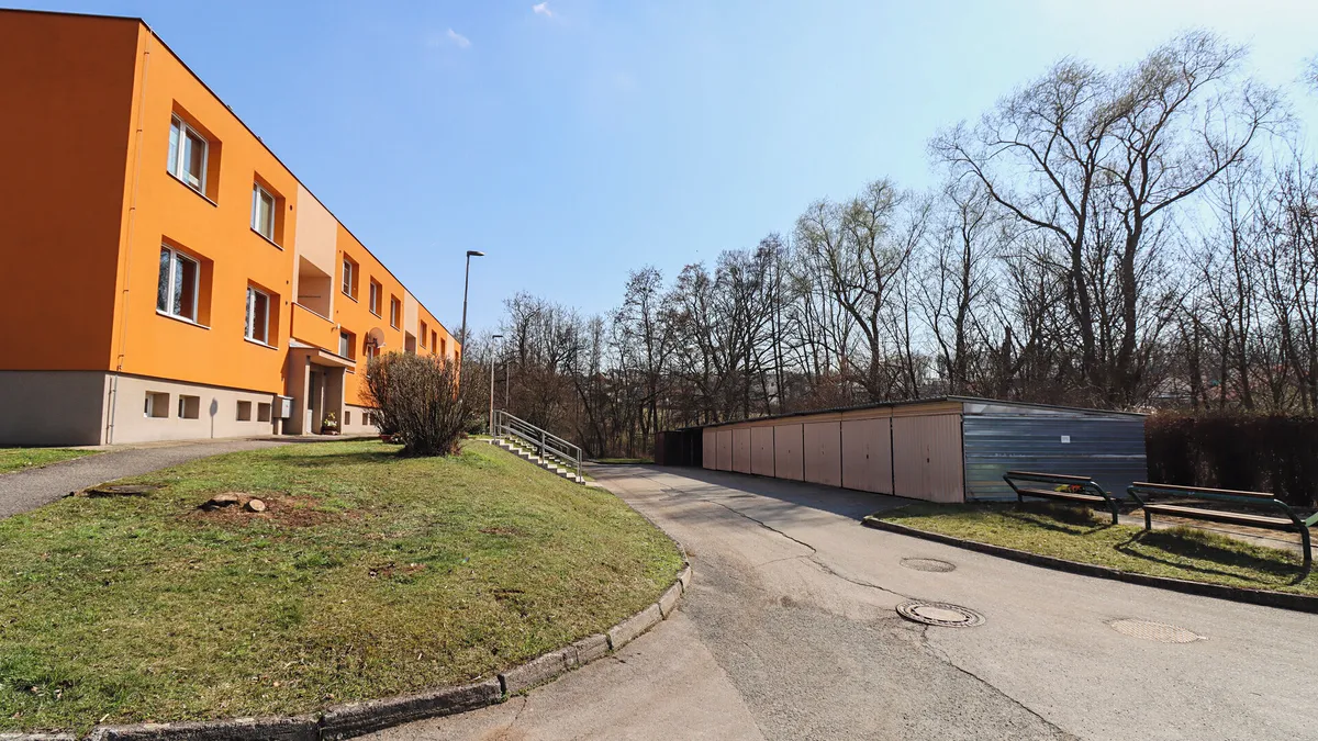 Prodej garáže 12 m²